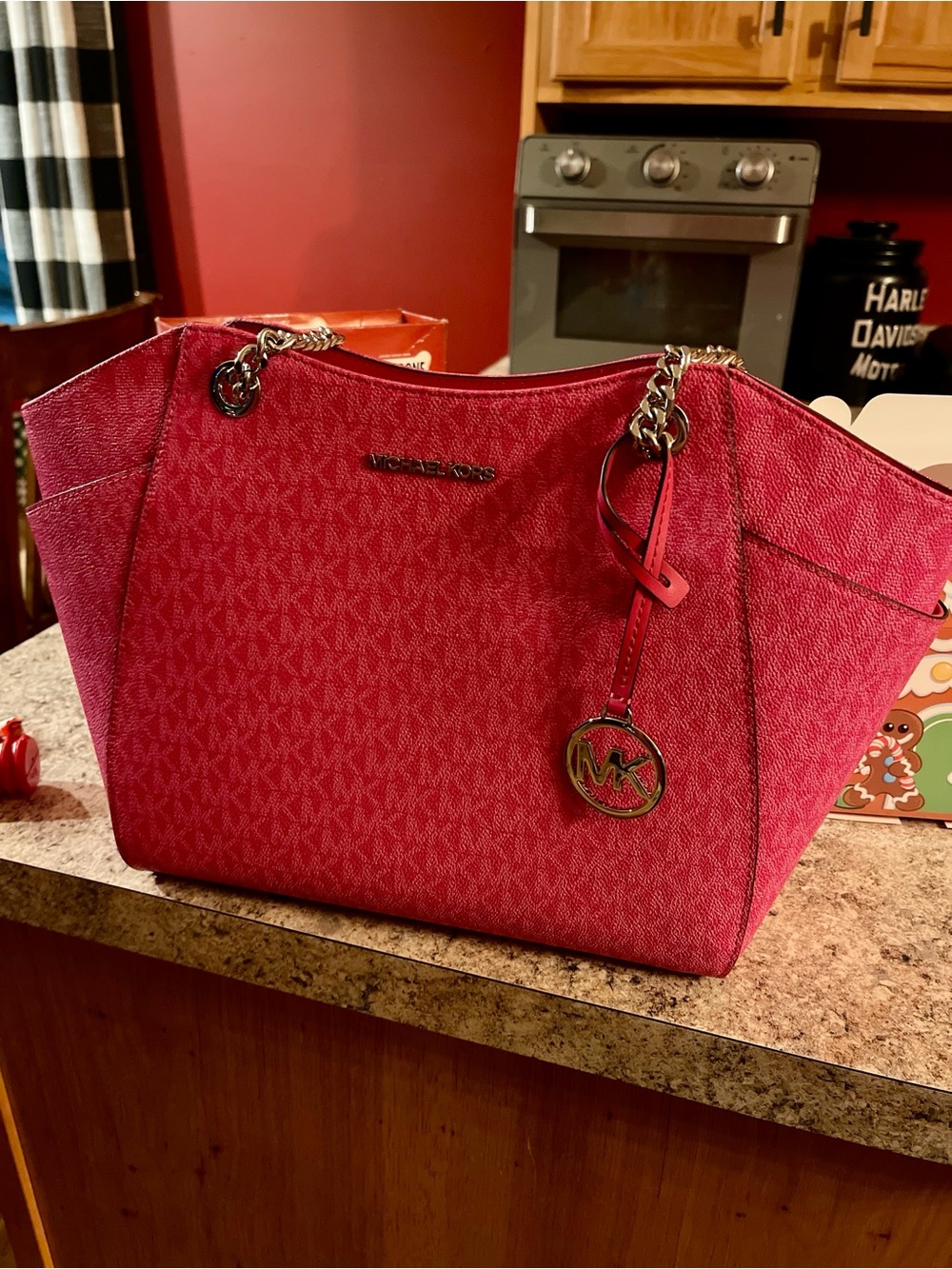 Michael Kors Jet Set Large Signature Logo Shoulder Bag - Dragonfruit